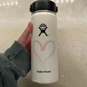 18oz white Hydroflask